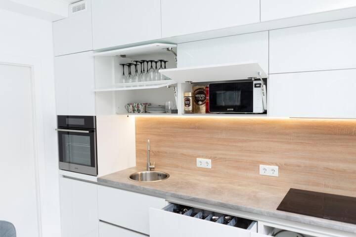 Freedom Apartments In The Heart Of Lviv - Balabana Str And Svoboda Avenue Extérieur photo